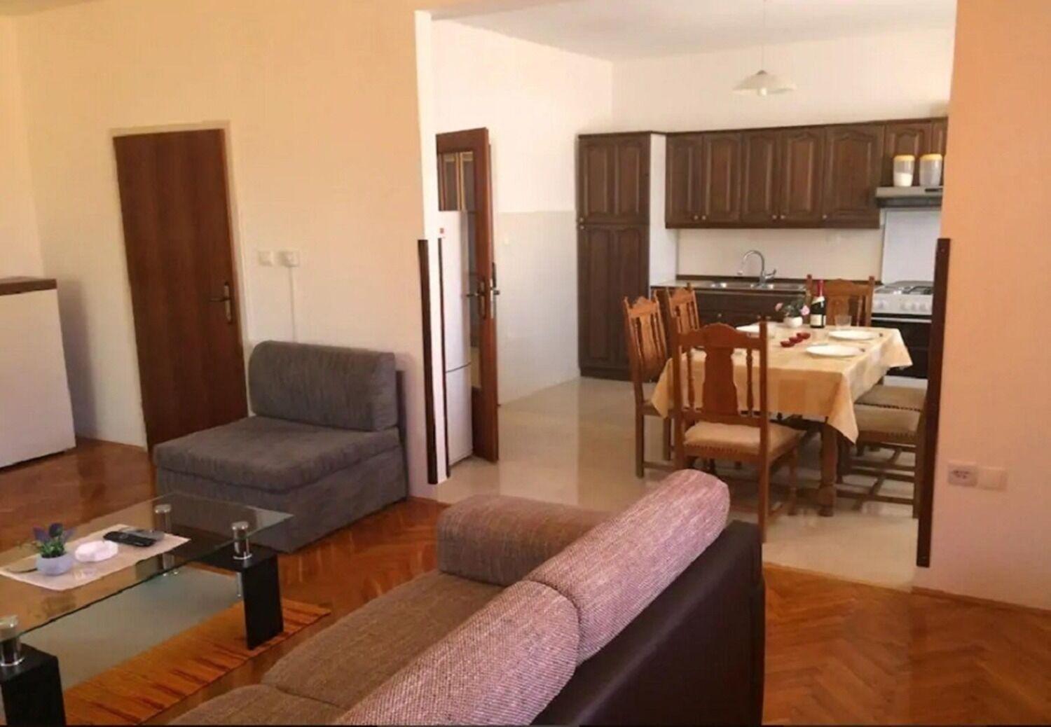 Apartments And Rooms Ognjen - Family Apartments With Free Parking Betina  Exterior photo