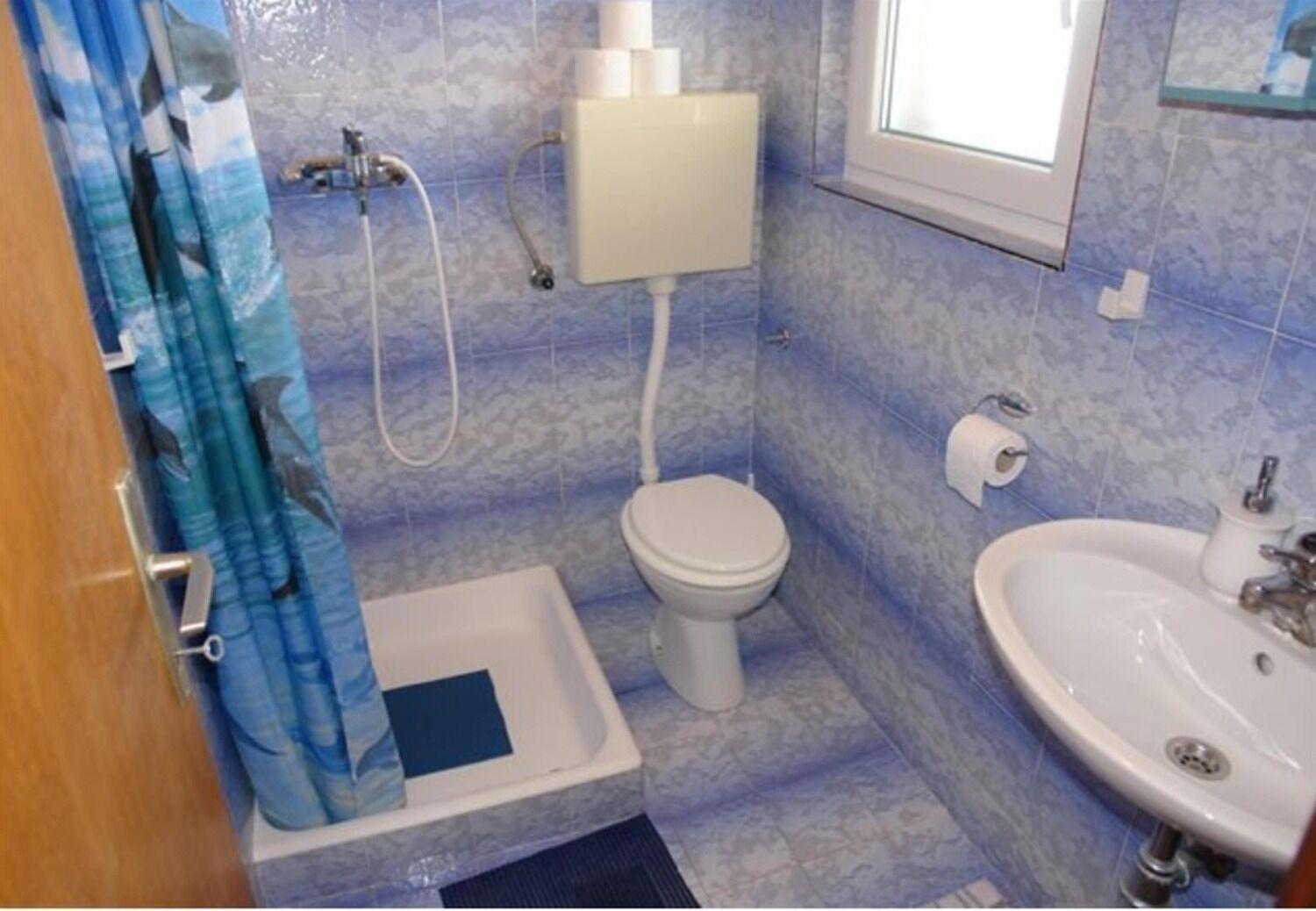Apartments And Rooms Ognjen - Family Apartments With Free Parking Betina  Exterior photo